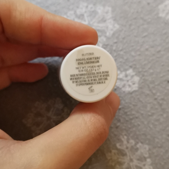 🔥 3 for $30 🔥 Milk Makeup Mini Highlighter - Picture 2 of 3